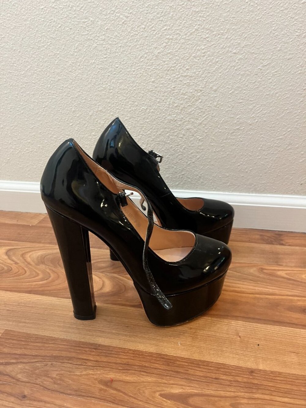 Only Maker Black Patent Platform Mary Jane Pumps High Heels Women’s 7.5